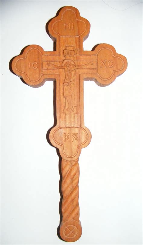 Cruci Binecuvantare din lemn - Bizanticons Art                Cruce Binecuvantare - lemn 22 cm. Cod produs: R 95-633 in stoc. Descriere: Lemn masiv sculptat.                www.bizanticons.ro