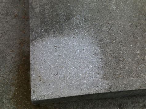Solutie curatare beton | DECEMENTANTE - 12 kg - Kimicar ...                04/09/2021 · Solutie recomandata pentru curatare ciment de pe utilaje industriale sau a cifelor transportatoare de beton. Curata adezivul intarit. 0728.351.580 | 021.468.94.07 | office@kimicar.ro                www.kimicar.ro
