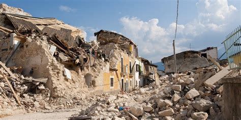 Ce Inseamna Cand Visezi Cutremur